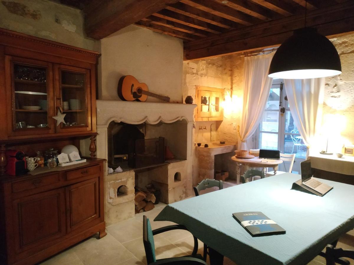 Rue Du Chateau Tarascon Exterior photo